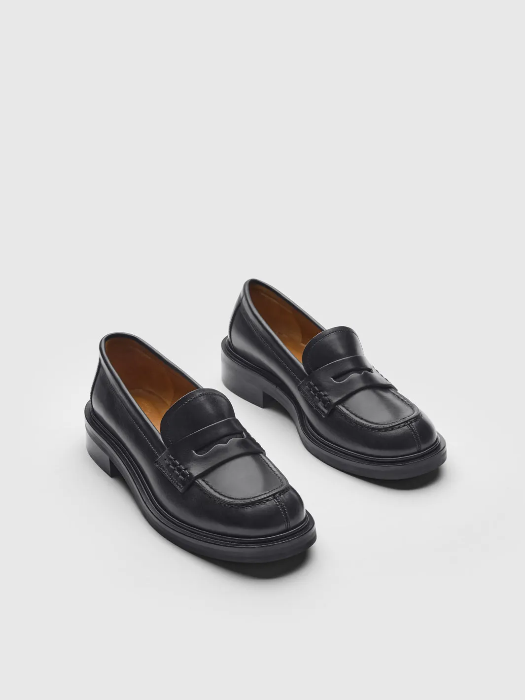 Albaredo Black Leather Loafers