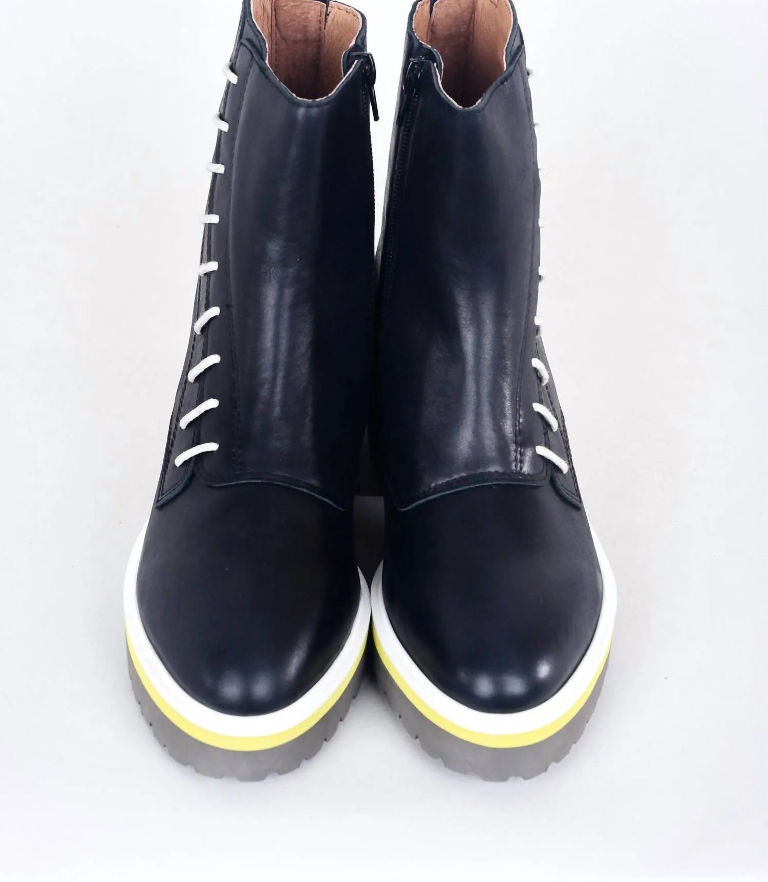 All Black - Women's Side Cord Boot