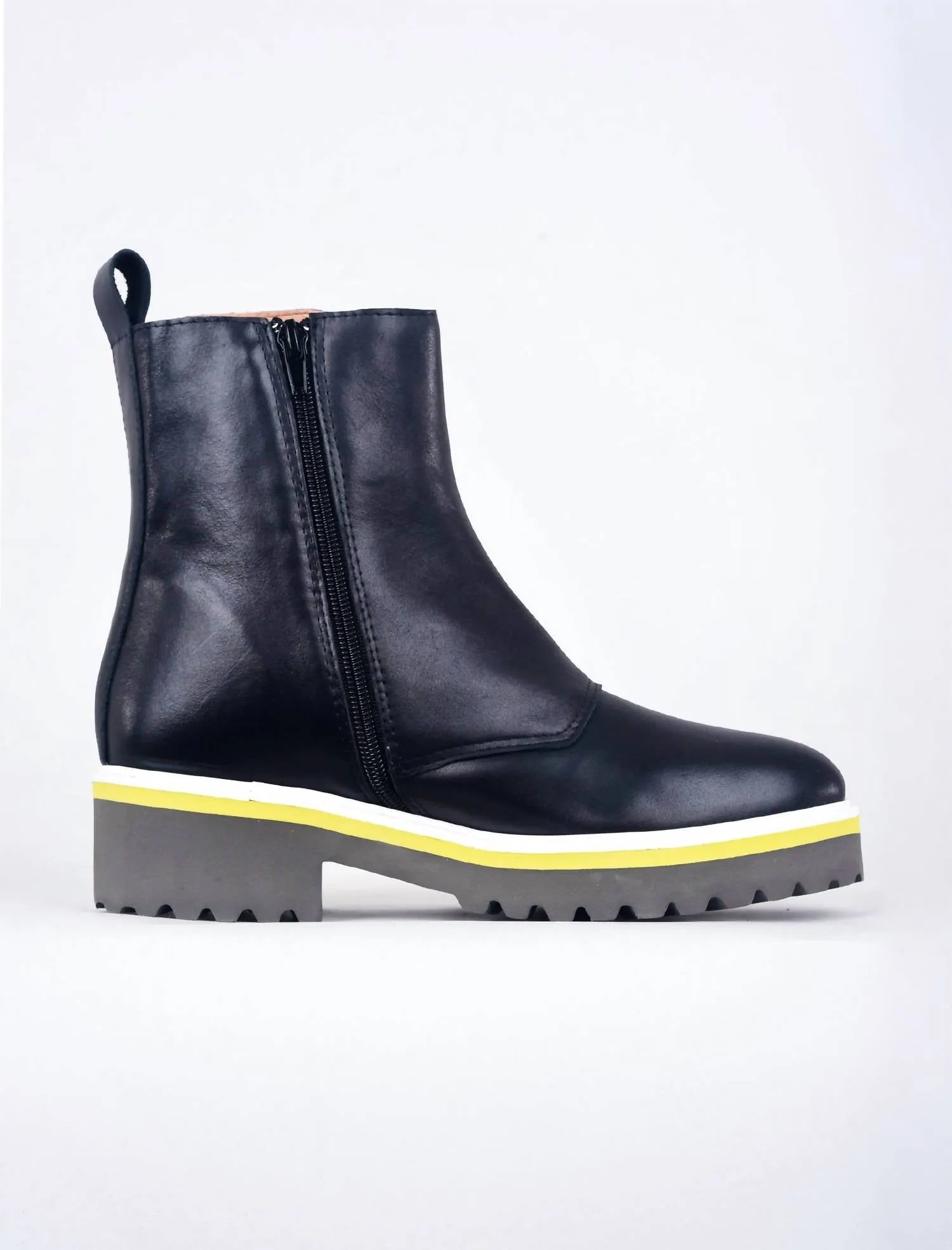 All Black - Women's Side Cord Boot
