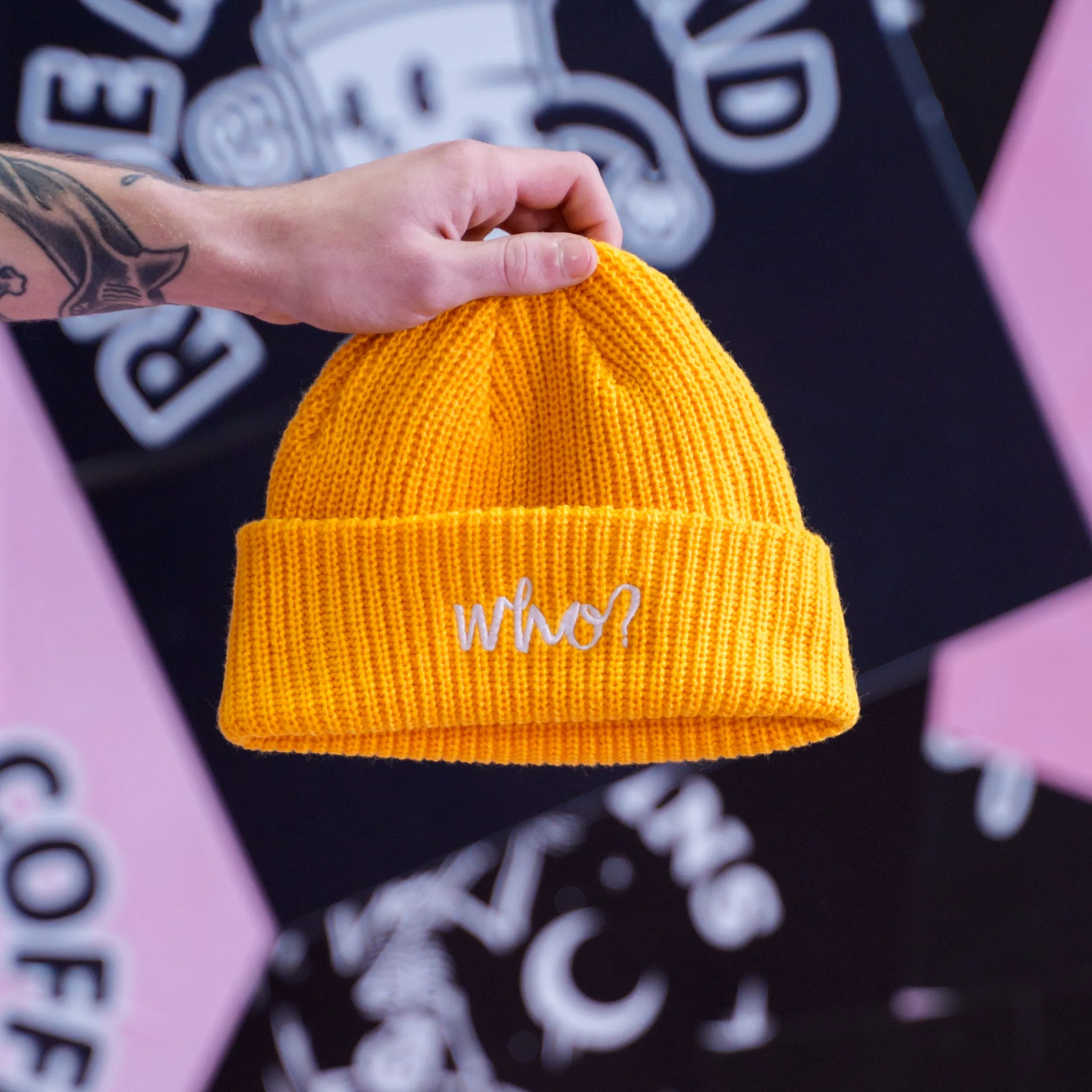 LOGO BEANIE - GOLD