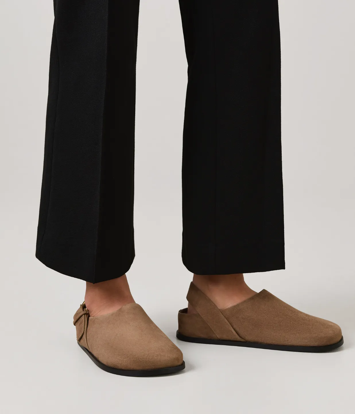 Louis Clog in Caribou Suede