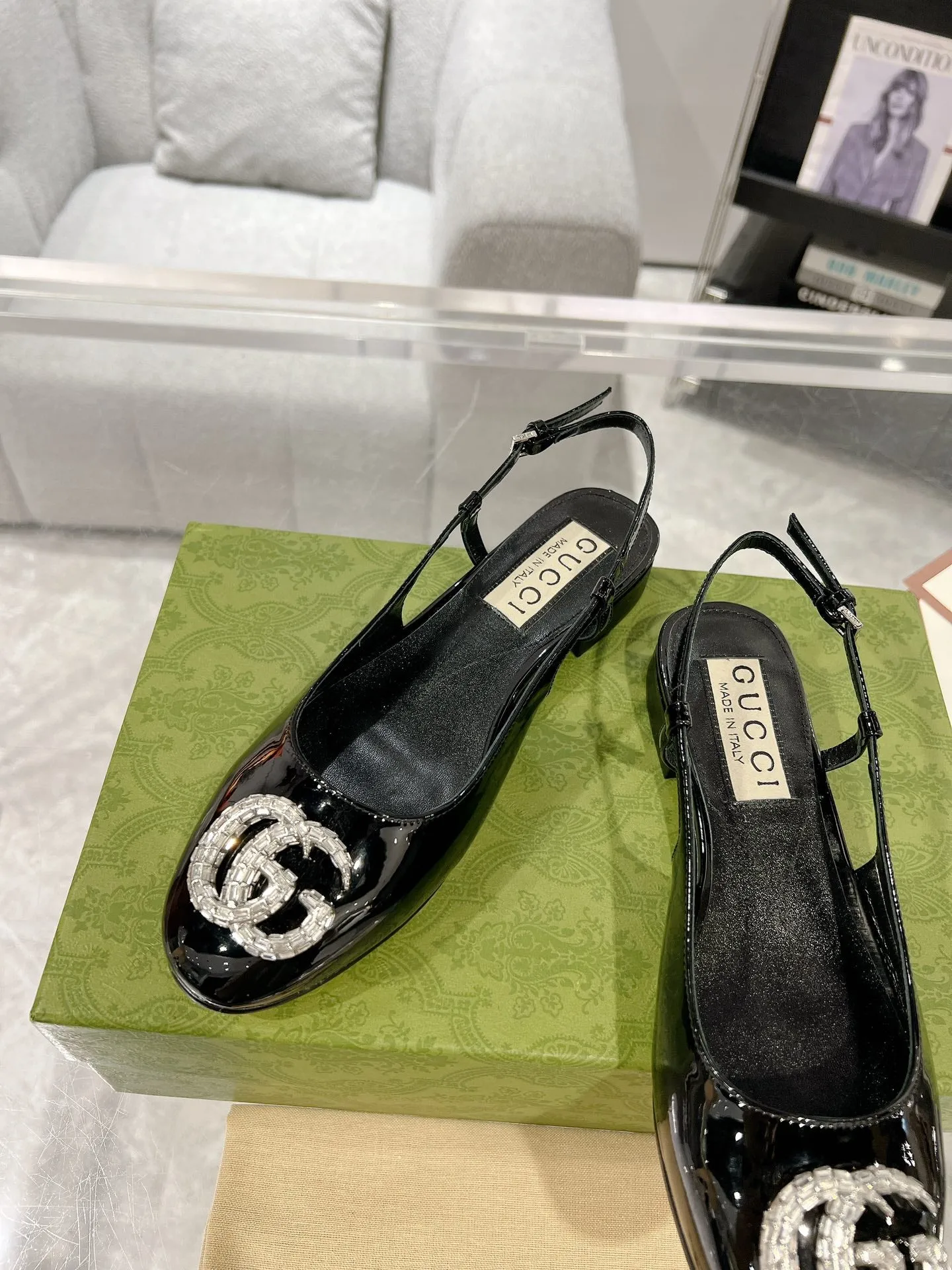 METALIC SLINGBACK FLATS IN BLACK CALFSKIN