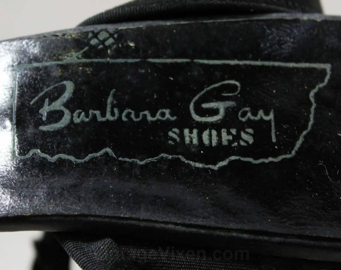 Size 6 1940s Shoes - Black Suede Platforms with Sexy Ankle Strap - Art Deco Accents with Gold Trim - 30s 40s Deadstock Heels - 6S Narrow