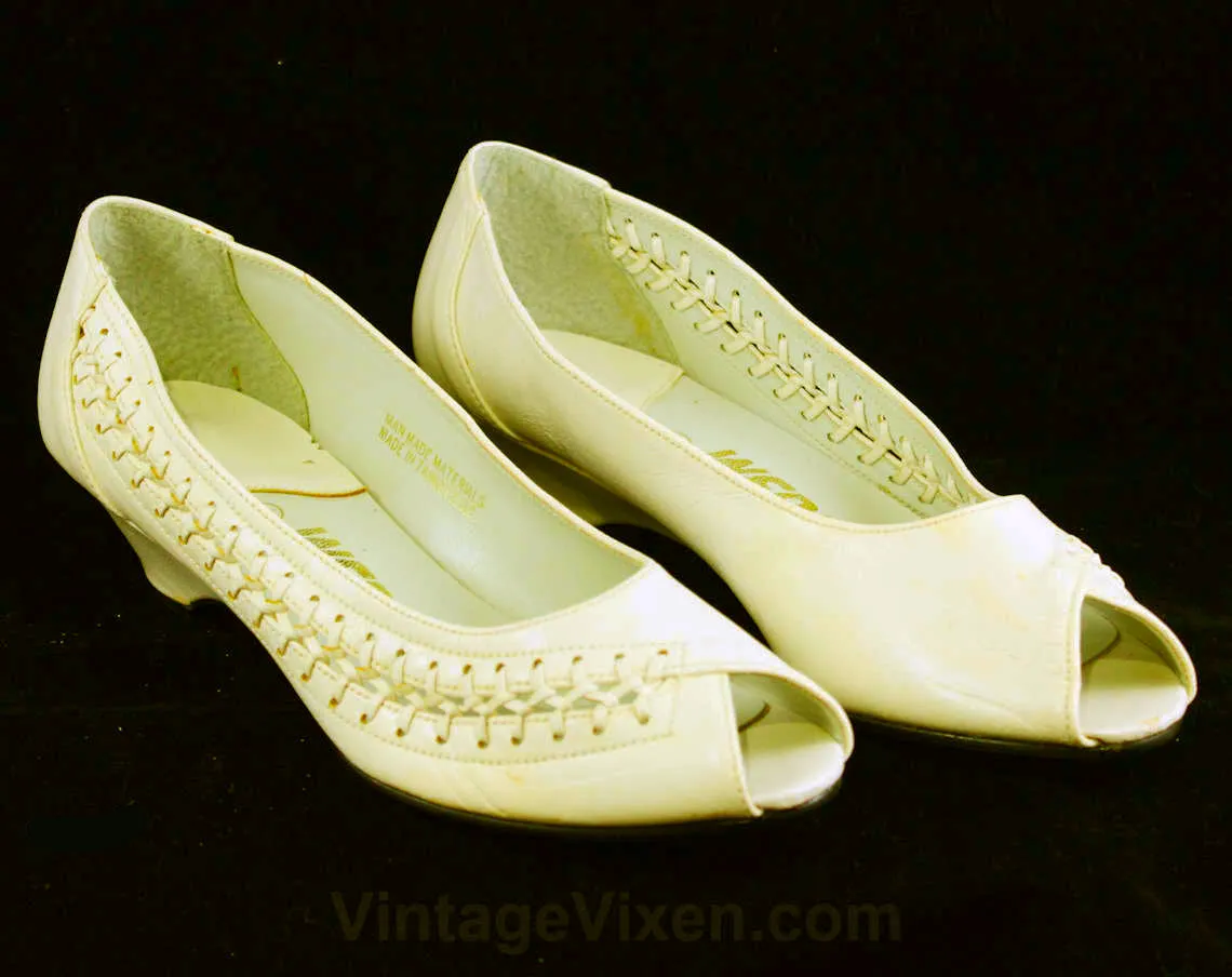 Size 6.5 Cream Shoes - Sexy Asymmetric Huarache Style - As Is - Peep Toe 1990s Kitten Heels - Woven Trim - Retro 90s Deadstock - 6 1/2