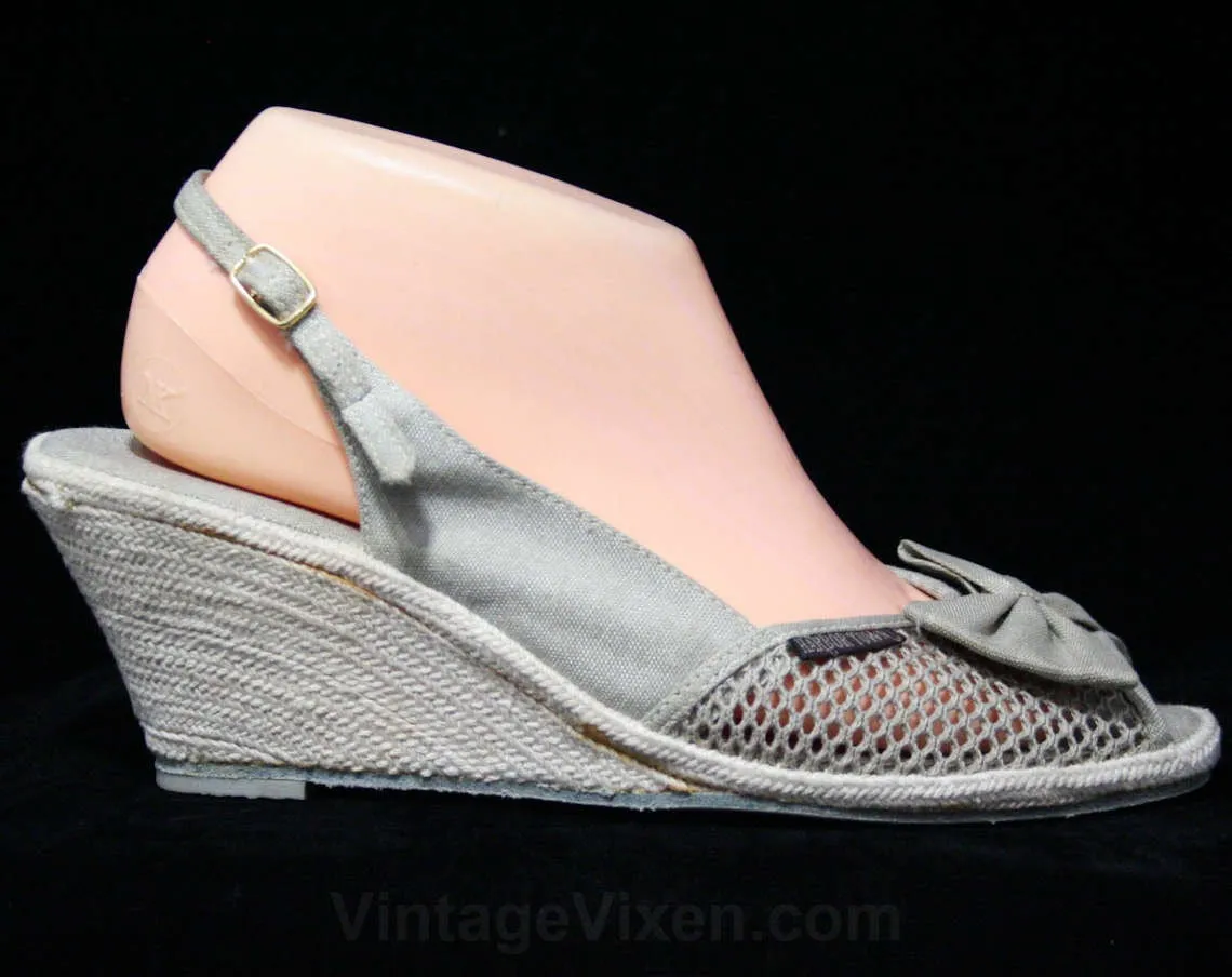 Size 9.5 M Beige Mesh Net 1980s Sandals - Open Toe Resort Slingbacks - Summer Preppy 80s Peep Toes & Bows - Harbor Town of Maine Deadstock